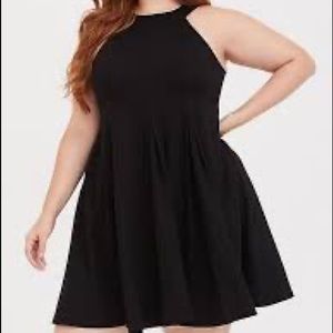 Torrid Fluted High Neck Black Swing Dress with POCKETS! - Size 2. New with tags!